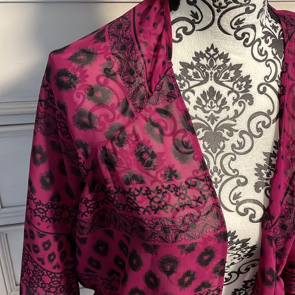 Express vibrant flowy beautiful Kimono small - Picture 3 of 5